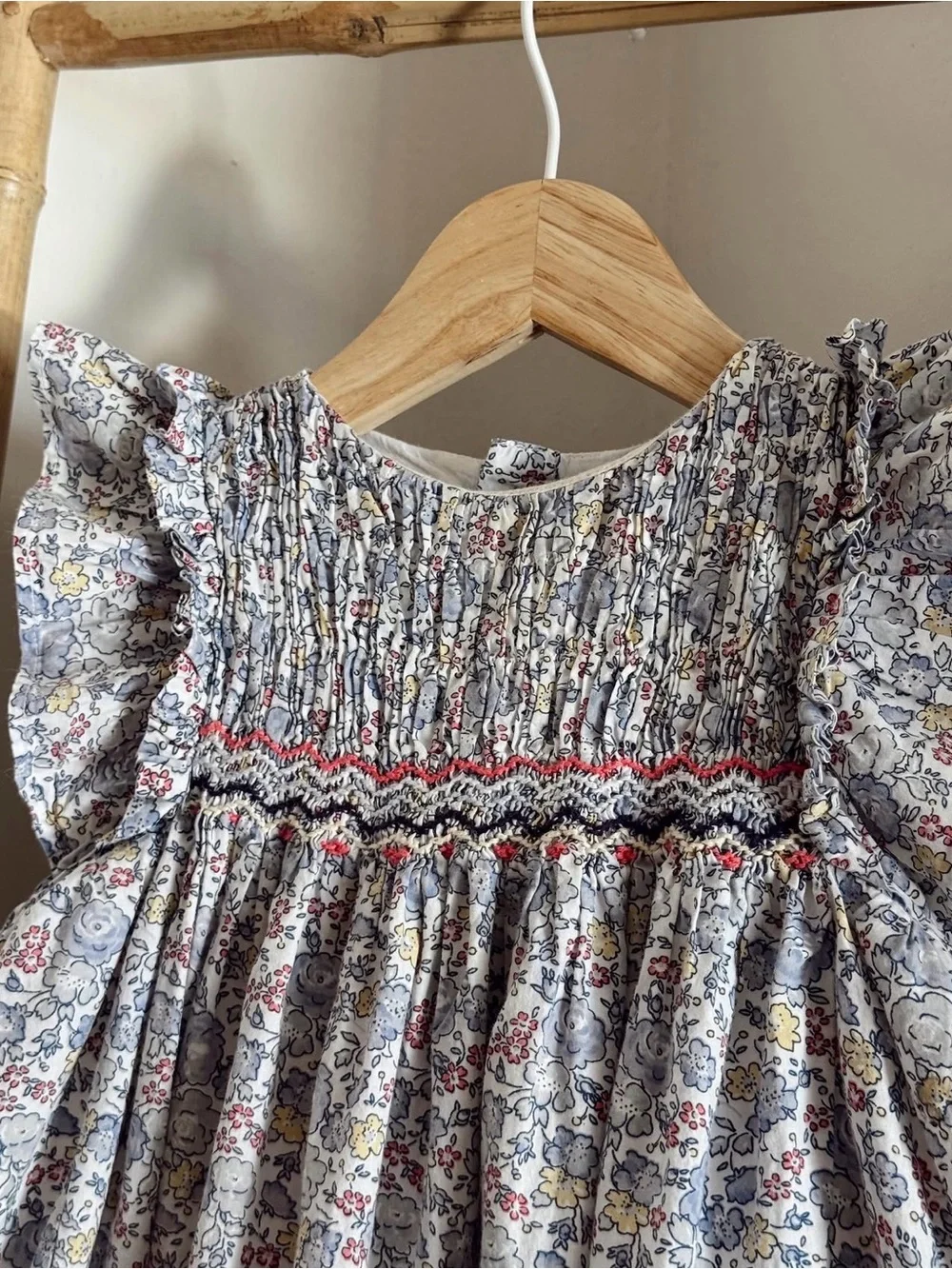 Unit 🦢 brand dress (European), made of organic cotton Super cute.